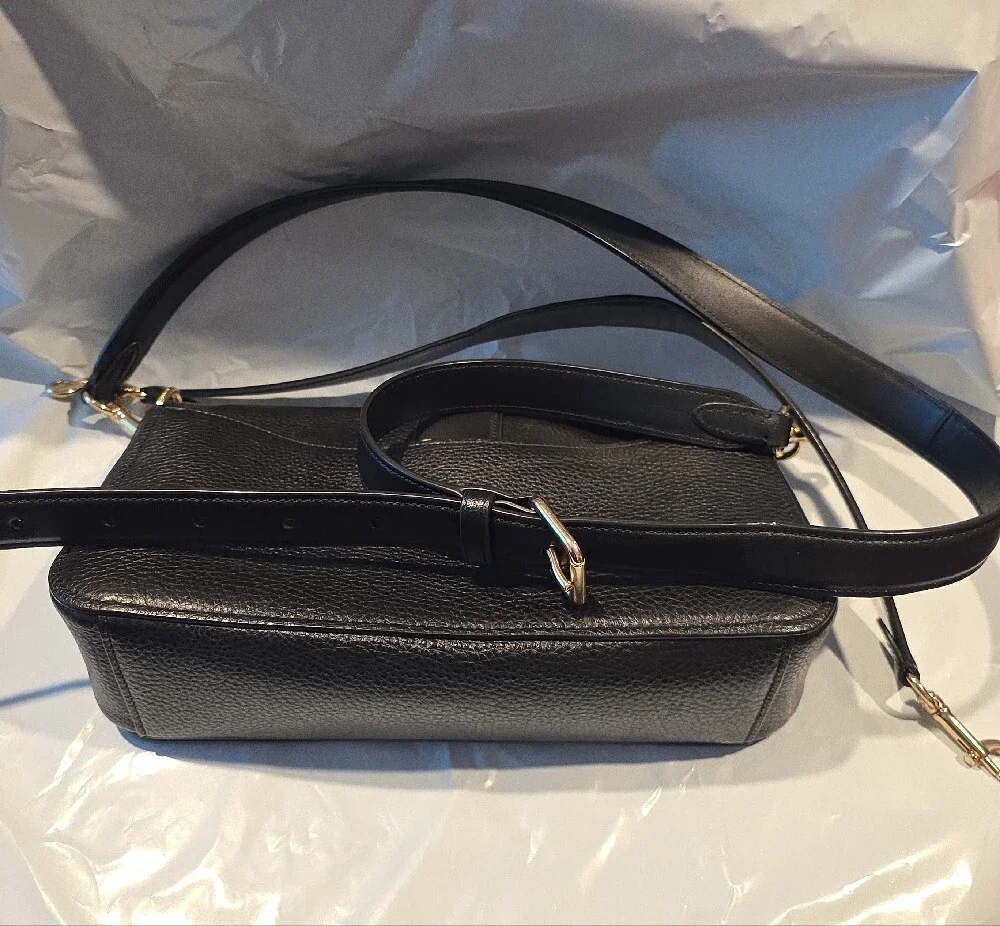 Coach compact shoulder
